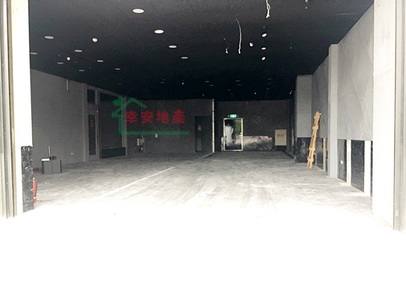 八德麻園店面式廠房三間83000元